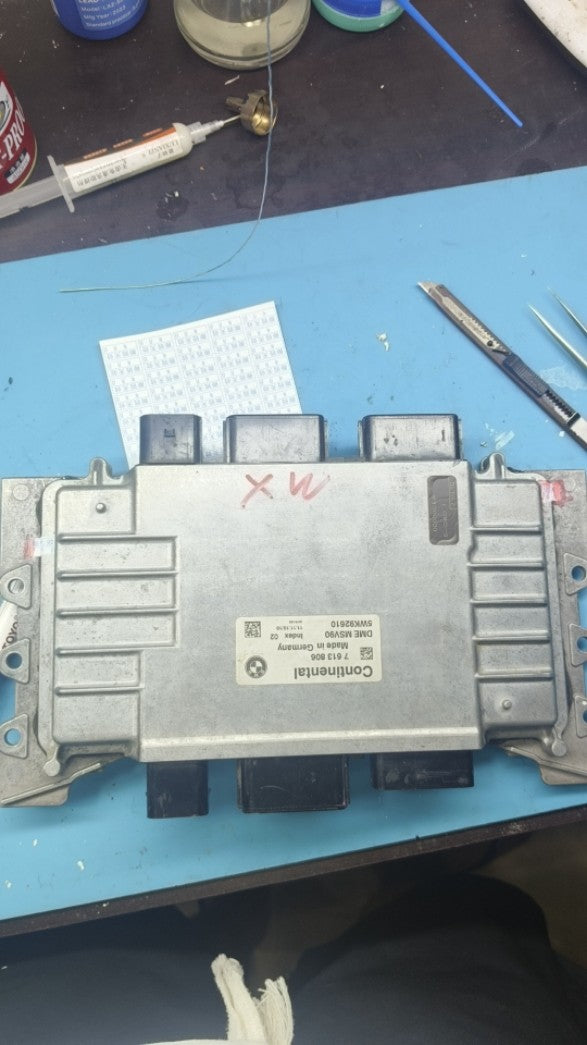 Refurbished BM-W N52 Engine MSV90 DME Computer ECU Module 1 Refurbished BM-W N52 Engine MSV90 DME Computer ECU Module - 画像 (1)