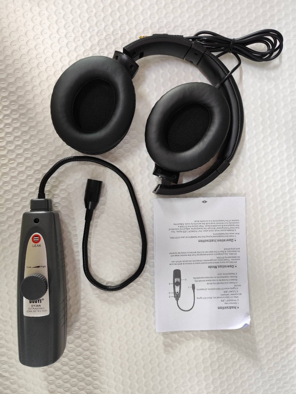 DUOYI DY26A Ultrasonic Leak Detector Car Window Sealing Flaw Gas Vaccum Pressure Locator Sound Light Alarm 1 DUOYI DY26A Ultrasonic Leak Detector Car Window Sealing Flaw Gas Vaccum Pressure Locator Sound Light Alarm - Image 1